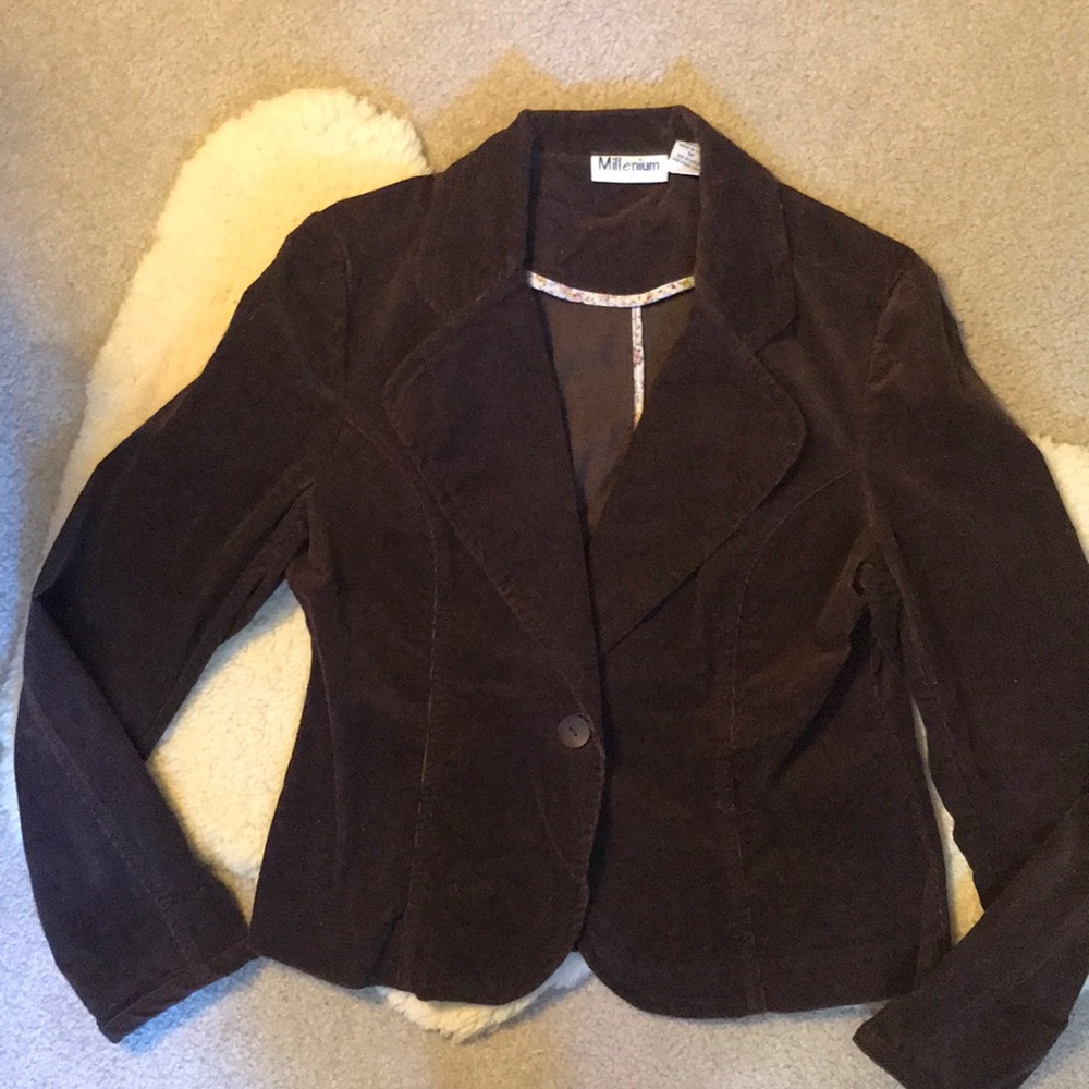 Women’s blazer, size M. Brown corduroy.